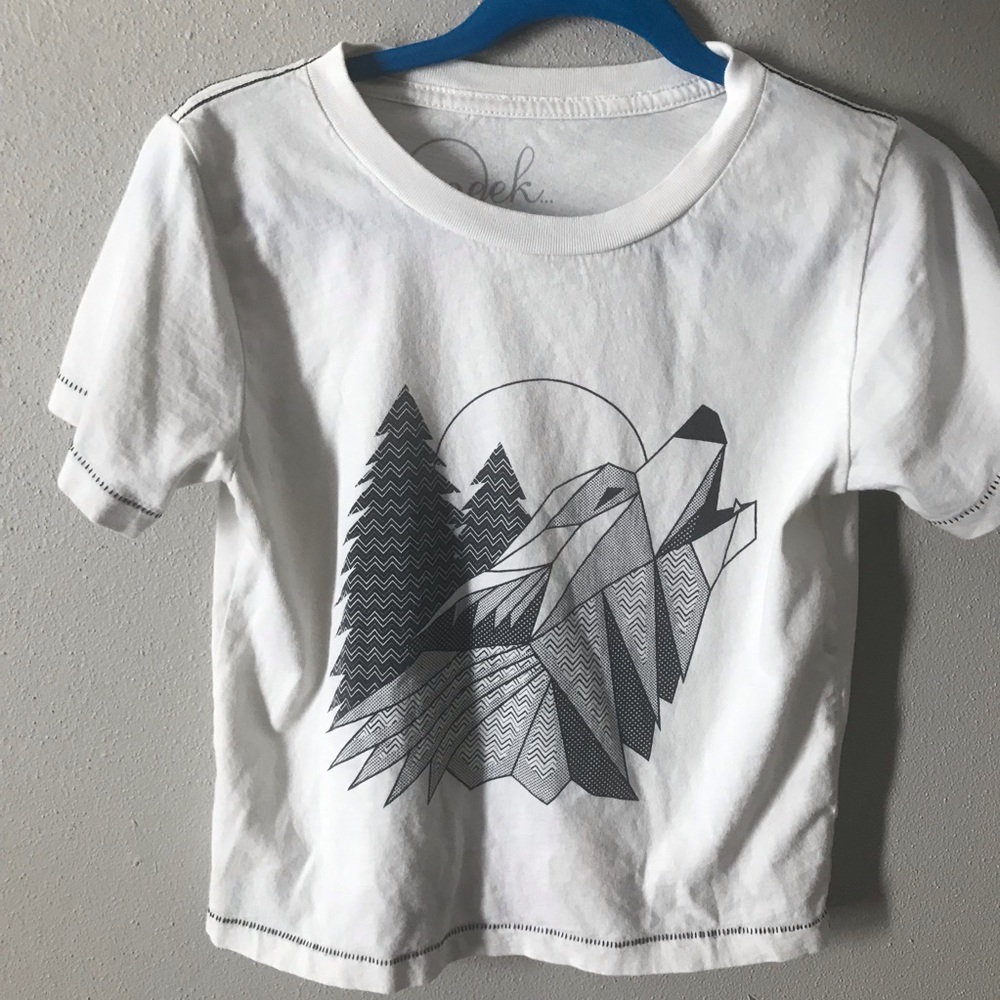 Peek wolf tee